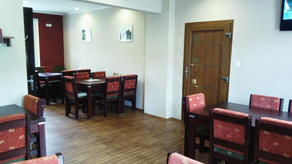Penzion Marion Hotel เดชชิน ภายนอก รูปภาพ